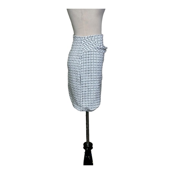 Shein white black plaid front twist overlayed mini skirt size L - Picture 11 of 11